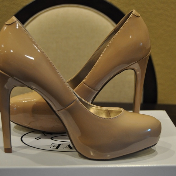 Steve Madden MELTZ Beige Tan Nude Platform Heels - Picture 7 of 7